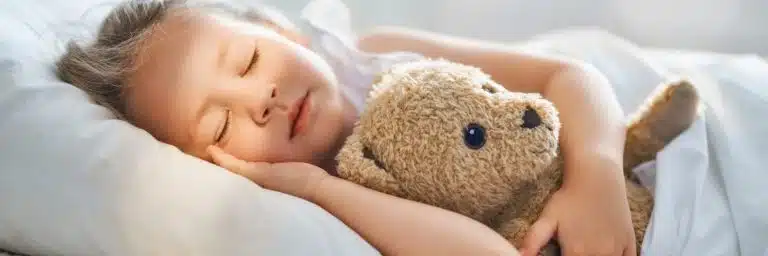 Sommeil enfant : routine efficace.